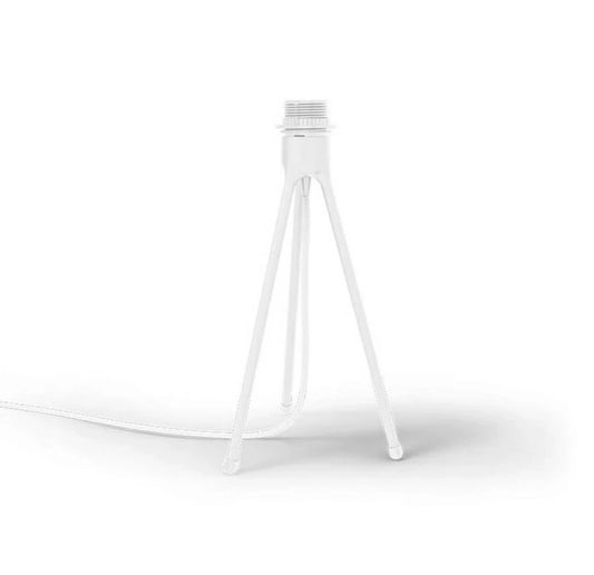 Candeeiro De Mesa Tripé Branco Mate - This Little Room