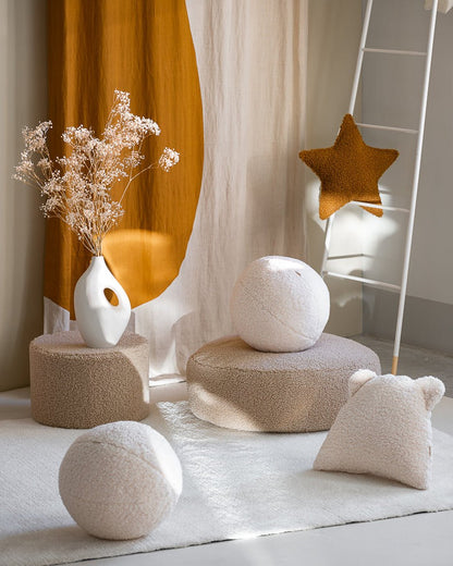 Almofada Urso Branco Creme Wigiwama - This Little Room
